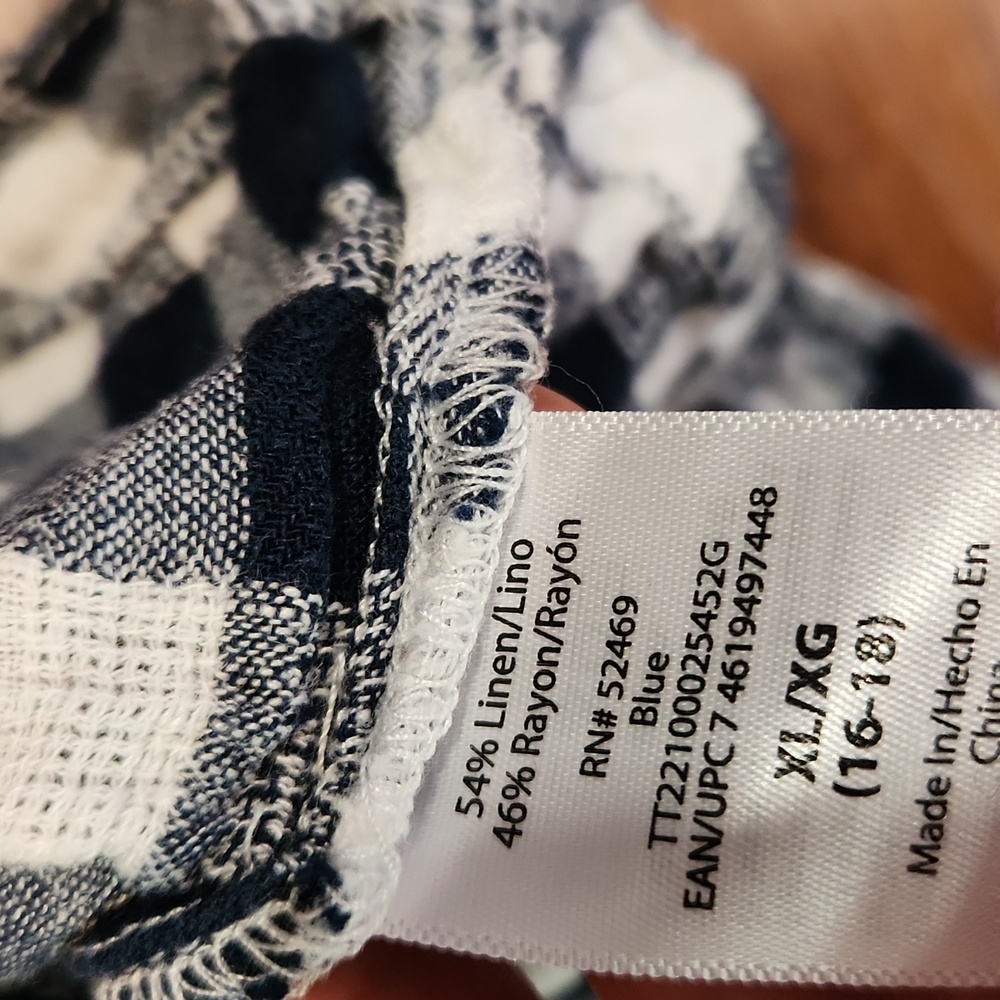 Time And Tru Navy Blue Check Tank Top - Picture 4 of 4